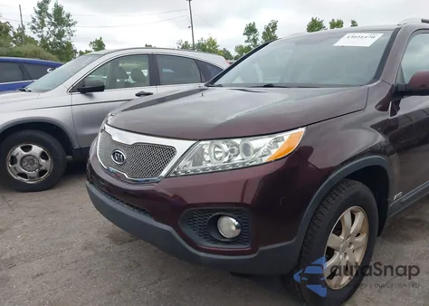 2011 Kia Sorento Lx from USA, damaged, VIN 5XYKTCA14BG033704